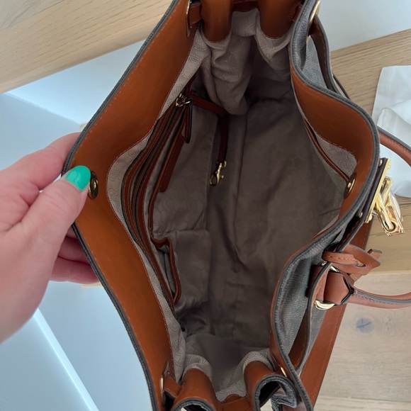 Michael Kors Hamilton Brown Leather Monogram Logo Satchel - Picture 4 of 4